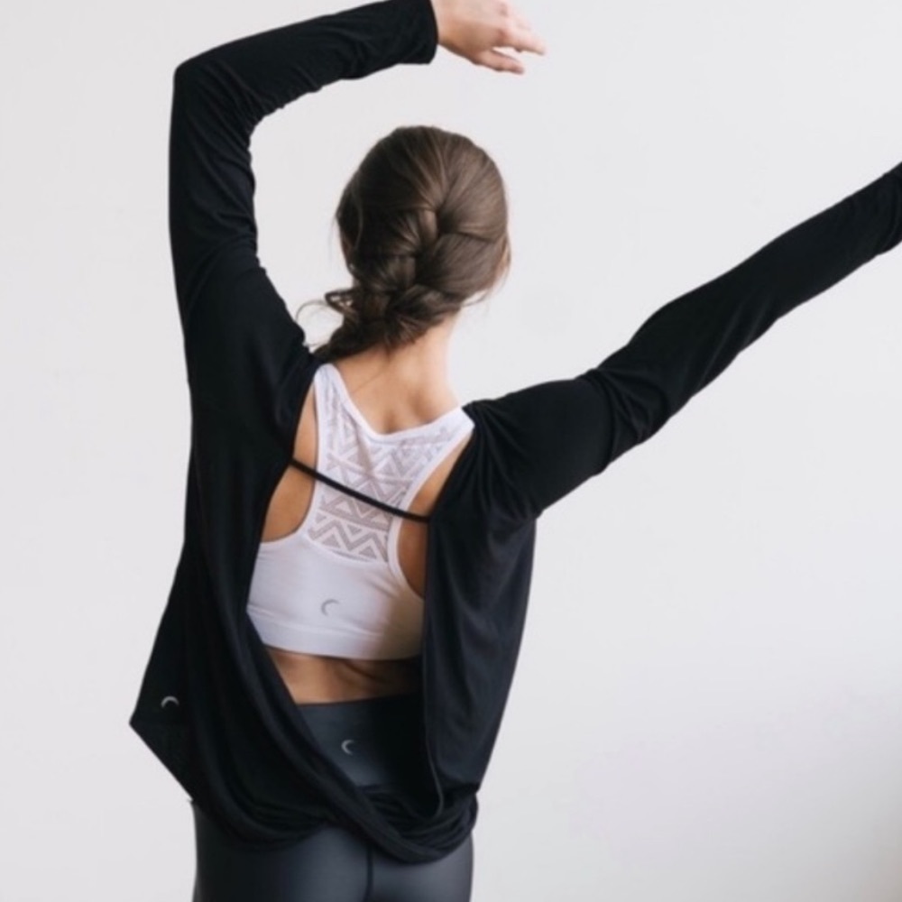 Zyia Black Open Back Long Sleeve Top